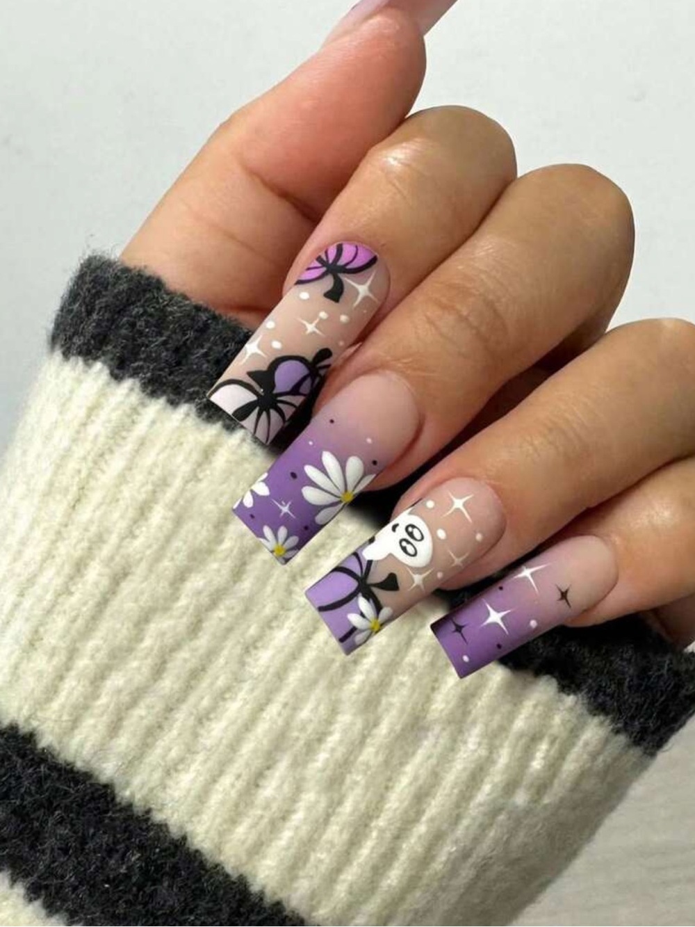24pc Press On Nail Set from the Nail Bar 💅